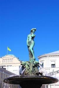 Havis Amanda Mermaid Statue and Fountain in Helsinki Finland Journal: 150 Page Lined Notebook/Diary