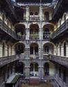 Yves Marchand/Romain Meffre: Budapest Courtyards