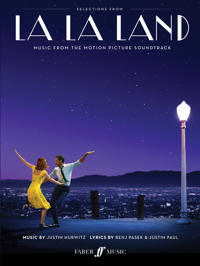 La Land: Piano/Vocal/Guitar Matching Folio: Featuring 10 Pieces from the Award-Winning Soundtrack.